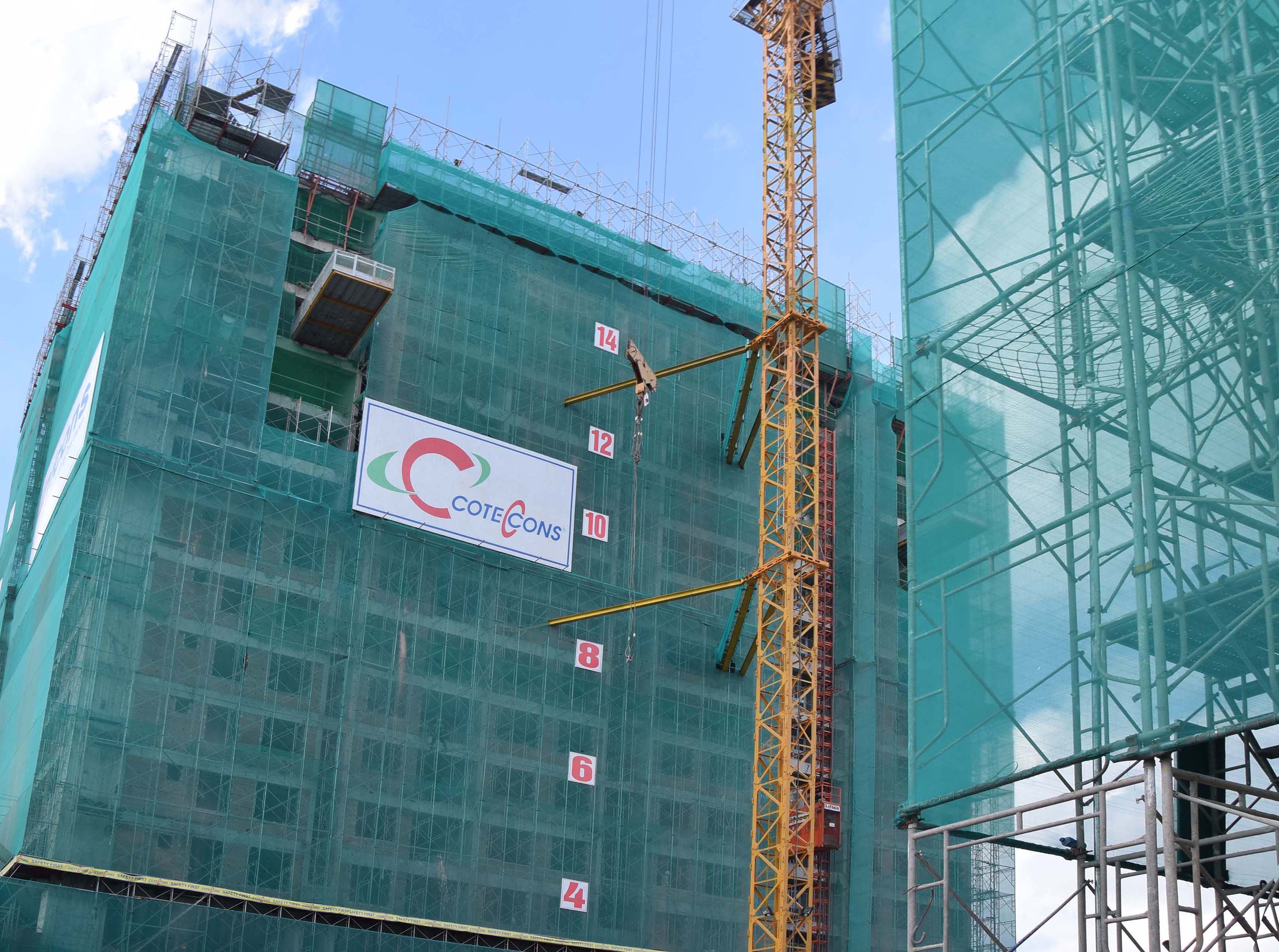 Hình thực tế tại công trường The GoldView giữa tháng 7.2016